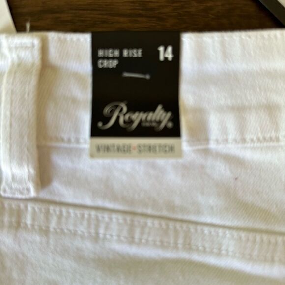 Royalty Vintage High Rise Slim Straight Cropped Jeans NWT - Picture 12 of 12